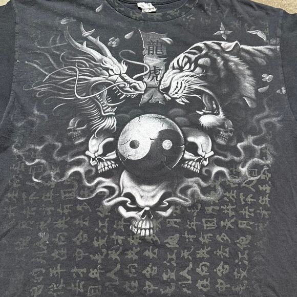 Y2K Tiger VS Dragon Flames Skull Graphic Tee Mens XL Black Grunge Boxy Shirt - Picture 2 of 4